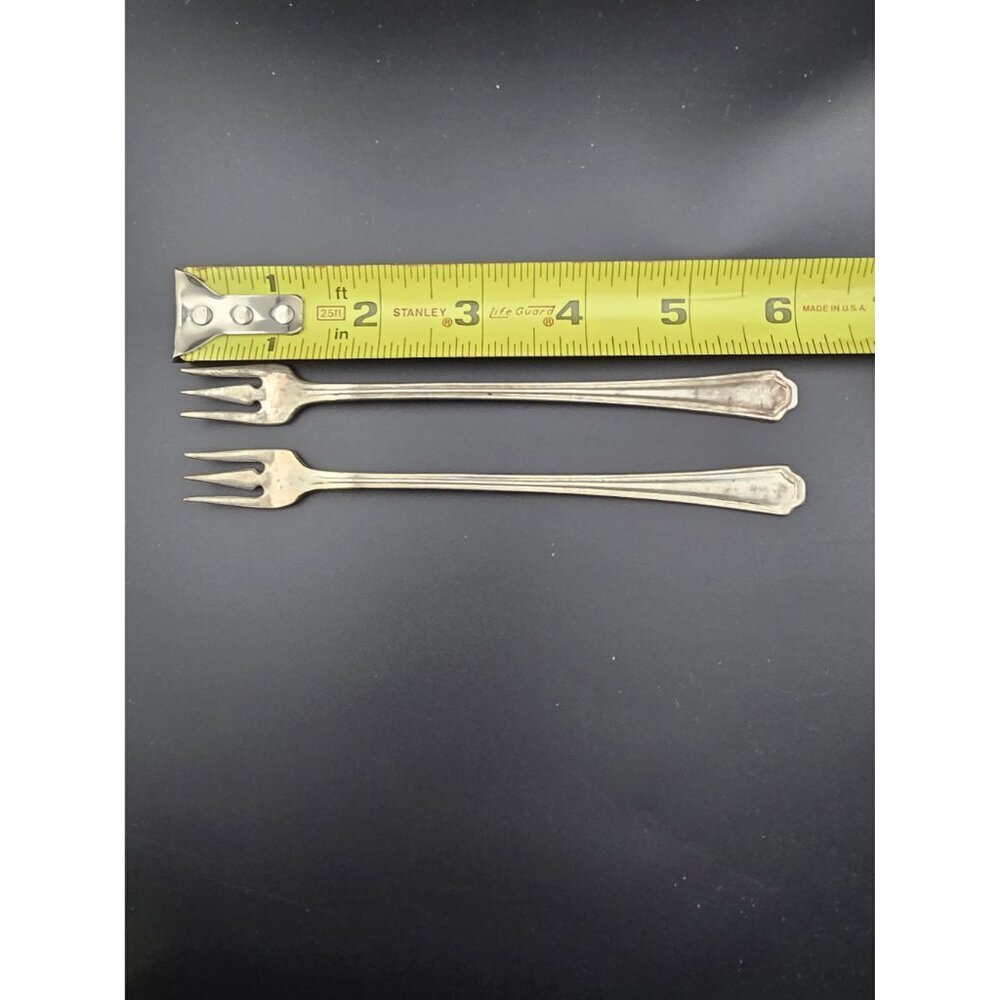 Vintage Set of 2 Cocktail Forks Oneida Silversmiths 6" - Picture 4 of 7